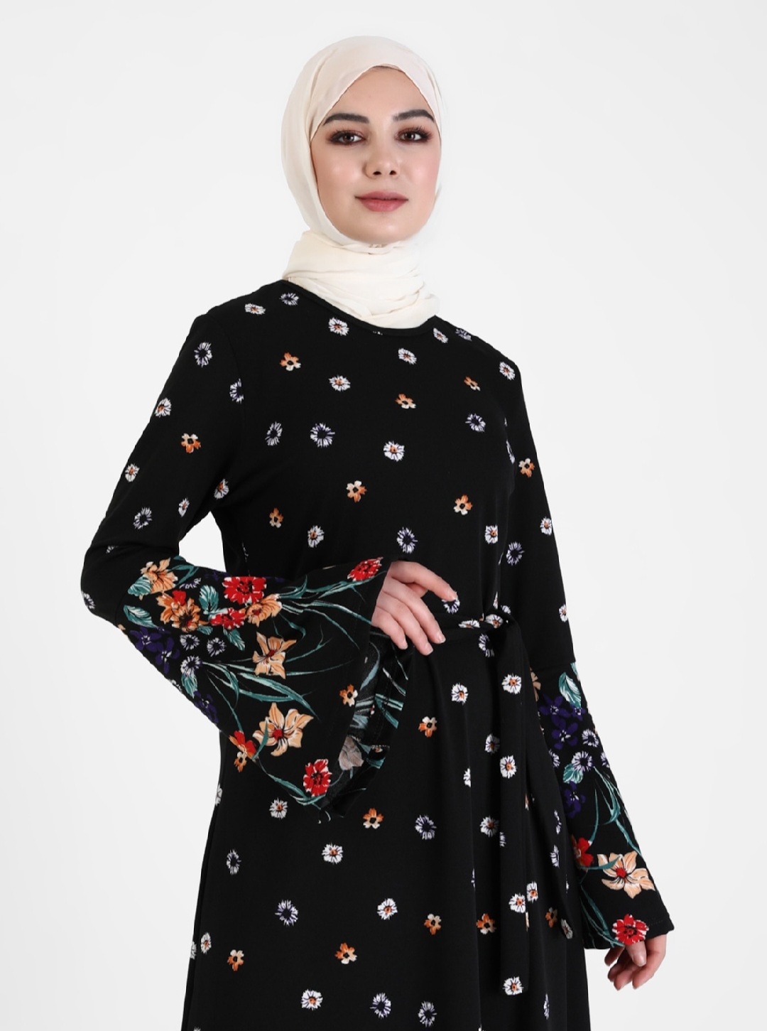 Floral Print Dress – Black (Medium – Size 38) - Image 2